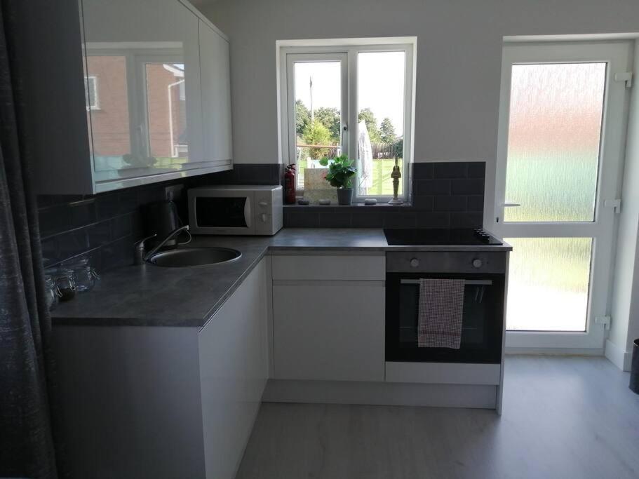 Self Contained Annexe Apartment Kidderminster Exterior foto
